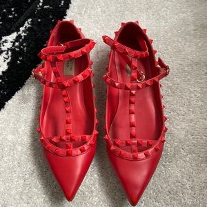 Kaitlyn Pan Rockstud Red cage flats 11